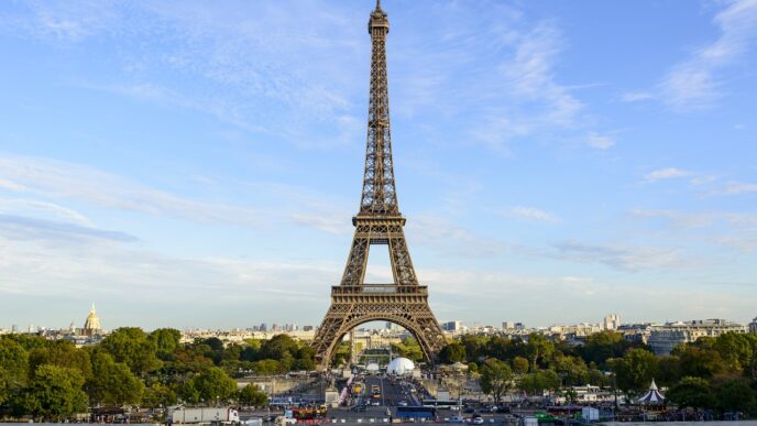 eiffel tower
