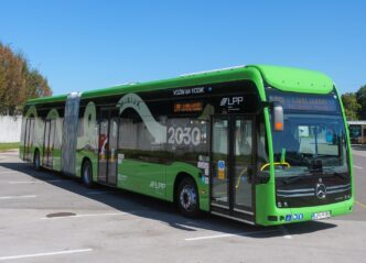 Avtobus na vodik vir FB MOL e1764095873946