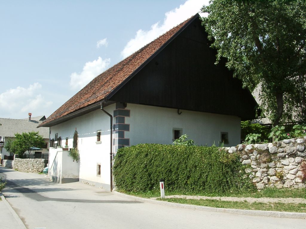 Presernova hisa