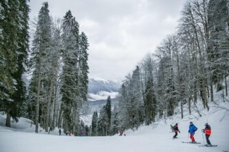 skiing 1