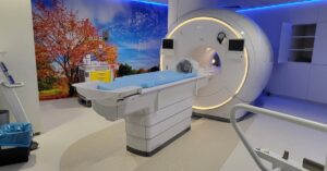 UKC Ljubljana v 2026 z uravnoteženim poslovanjem, a pod pritiskom stroškov in prenove #foto 2 ukc aparature