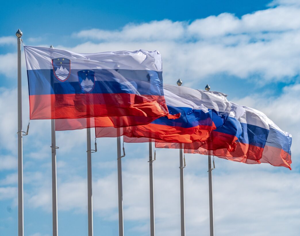 Slovenija zastave