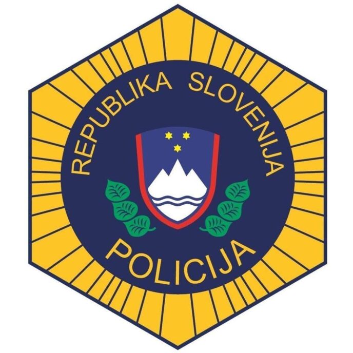 Policija Slo stran fb
