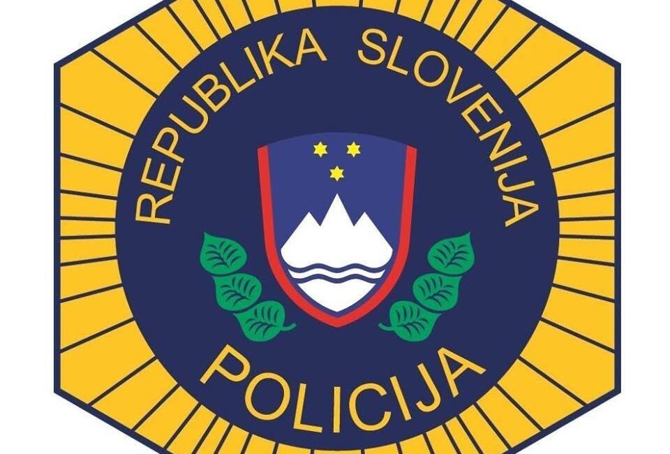 Policija Slo stran fb